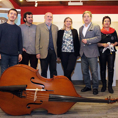 O Premio Xoán Manuel Pintos recoñece o traballo coa infancia, no ensino e a colaboración para crear contidos en galego